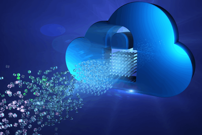 lustra artigo sobre Azure Active Directory foto conceitual de nuvem com cadeado se desfazendo em bits, com tons de azul e fundo azul escuro