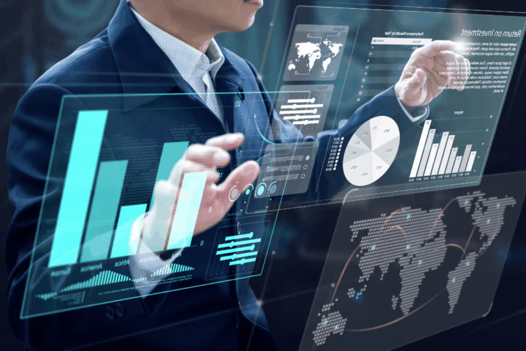 pessoa interagindo com uma interface digital transparente que exibe diversos gráficos e dados. A pessoa, vestindo um terno, está manipulando gráficos de barras, diagramas de pizza e mapas globais projetados em uma tela futurística. Os gráficos incluem informações sobre desempenho financeiro, ROI (Retorno sobre Investimento), e indicadores de performance de diferentes regiões do mundo. A estética tecnológica sugere o uso de ferramentas avançadas de análise de dados, representando um ambiente de negócios moderno, onde a análise de dados é essencial para tomada de decisões.