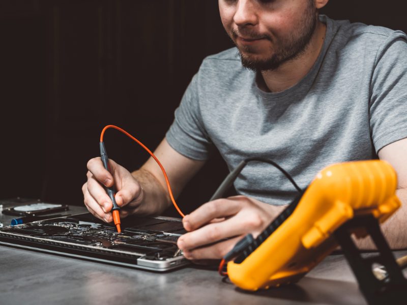 manutenção de computadores segura